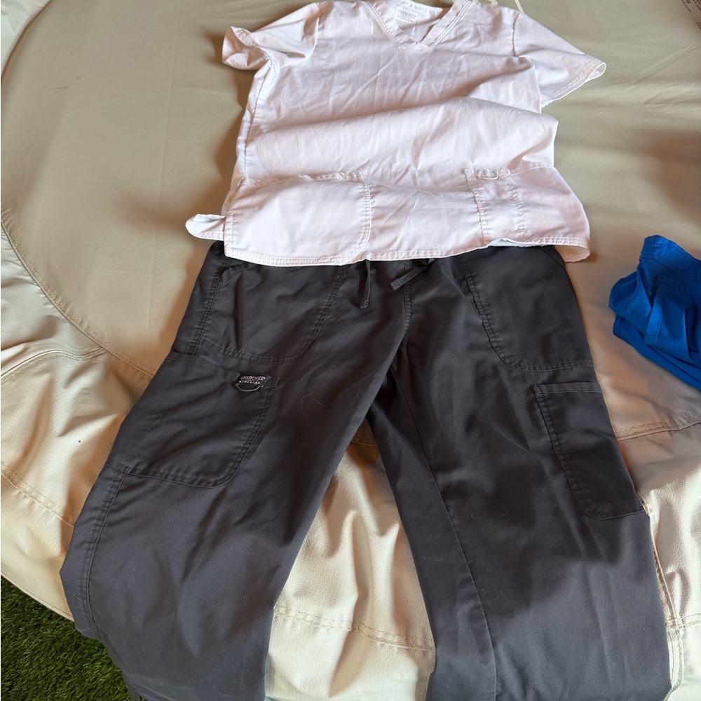 Cherokee workwear Scrub Set Size Medium